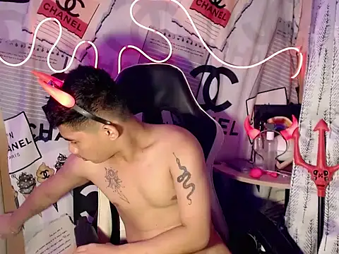 asianhardcock25 online show from October 29, 2025, 9:22 am