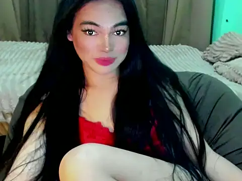 Snapshot of Sweetpeaxx chatting on July 6, 2026, 5:04 pm Sweetpeaxx online show from July 6, 2026, 5:04 pm