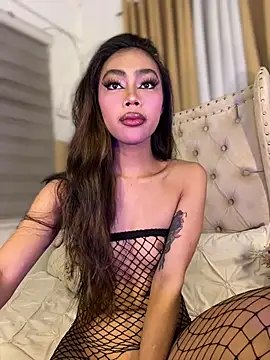 Innocent yanixx69 online show from July 21, 2026, 7:49 pm