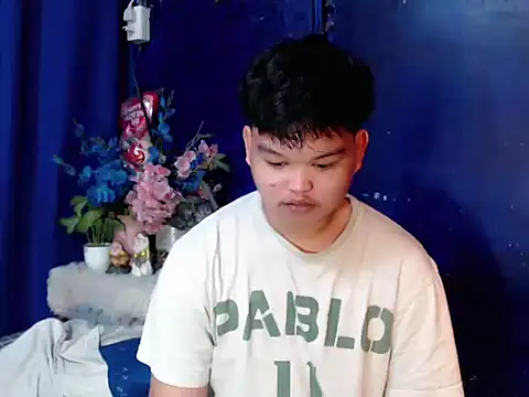 Reynelcock online show from February 11, 2026, 5:40 pm