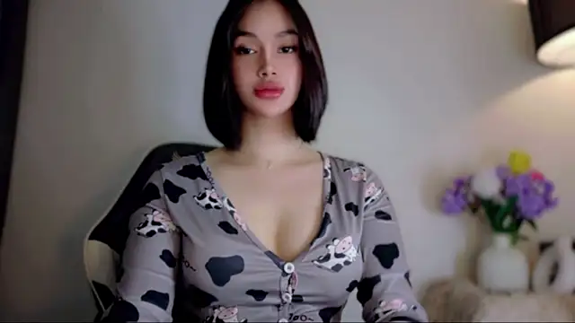Snapshot of anna_lala7 chatting on May 5, 2026, 6:49 pm anna lala7 online show from May 5, 2026, 6:49 pm