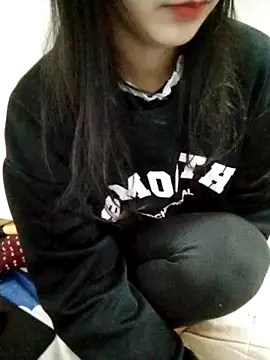 Kembong01 online show from January 5, 2026, 9:18 pm