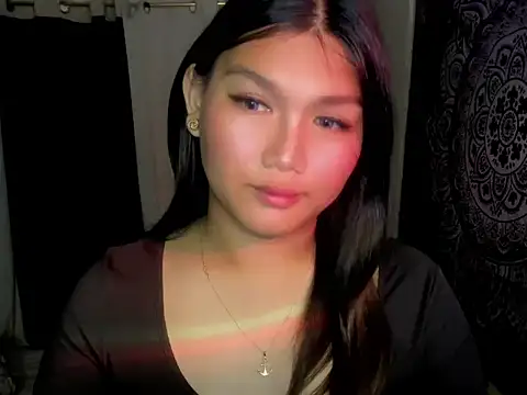 Snapshot of Lou_heart chatting on February 6, 2026, 2:49 am Lou heart online show from February 6, 2026, 2:49 am