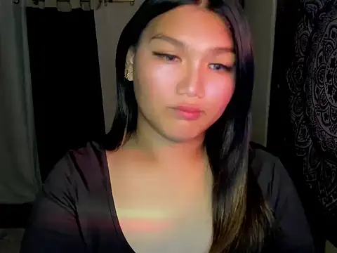 Snapshot of Lou_heart chatting on February 23, 2026, 9:17 am Lou heart online show from February 23, 2026, 9:17 am