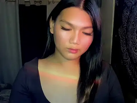 Snapshot of Lou_heart chatting on February 26, 2026, 8:35 am Lou heart online show from February 26, 2026, 8:35 am