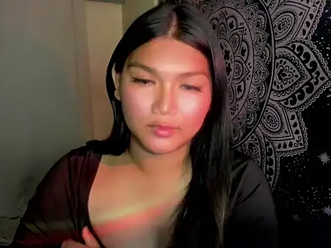 Snapshot of Lou_heart chatting on April 16, 2026, 5:03 pm Lou heart online show from April 16, 2026, 5:03 pm