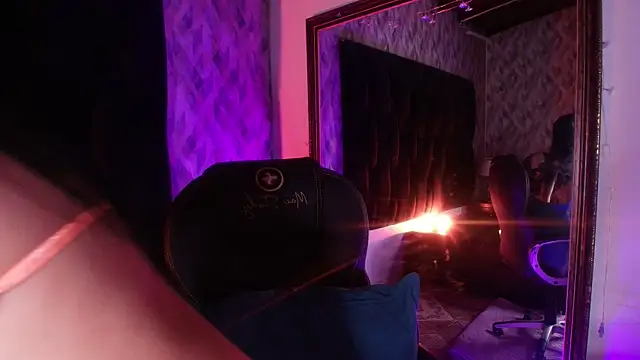 wensheng  online show from September 8, 2025, 7:13 pm