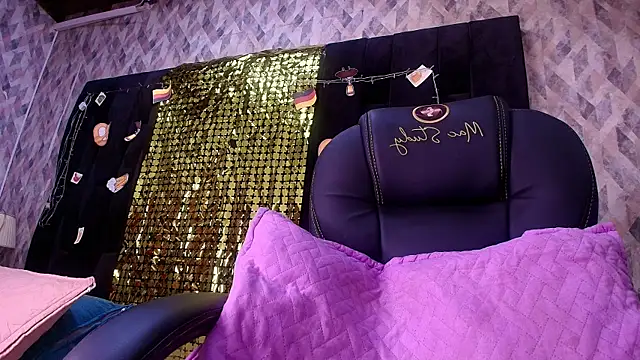 wensheng  online show from September 16, 2025, 7:15 pm