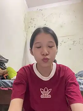 meomeo2k6 online show from October 12, 2025, 2:16 pm