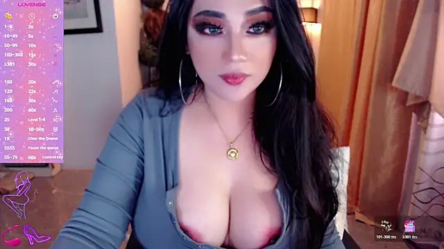 Snapshot of Goddess_Pleasure chatting on June 24, 2026, 1:37 am Goddess Pleasure online show from June 24, 2026, 1:37 am