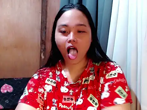  Lylia online show from February 22, 2026, 10:58 am