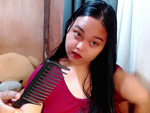  Lylia online show from February 26, 2026, 11:04 pm