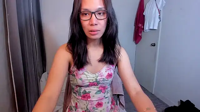 Snapshot of lucyshanex chatting on September 30, 2025, 2:11 pm lucyshanex online show from September 30, 2025, 2:11 pm