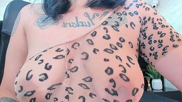 Dantzel  online show from January 17, 2026, 7:50 pm