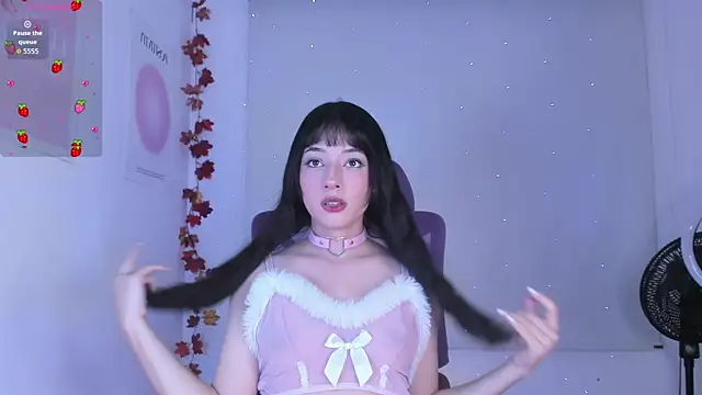 Snapshot of Cleogh_ chatting on November 16, 2025, 2:17 am Cleogh online show from November 16, 2025, 2:17 am