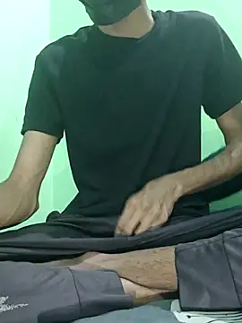 Snapshot of rockyy23boy chatting on October 4, 2025, 8:23 am rockyy23boy online show from October 4, 2025, 8:23 am