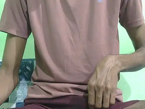 Snapshot of rockyy23boy chatting on December 14, 2025, 1:44 am rockyy23boy online show from December 14, 2025, 1:44 am