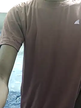 rockyy23boy online show from April 18, 2026, 3:43 am