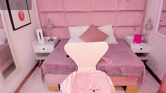 Janah Myers online show from October 25, 2025, 1:07 pm