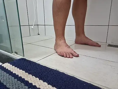 Snapshot of BathToys chatting on September 15, 2025, 1:22 pm BathToys online show from September 15, 2025, 1:22 pm