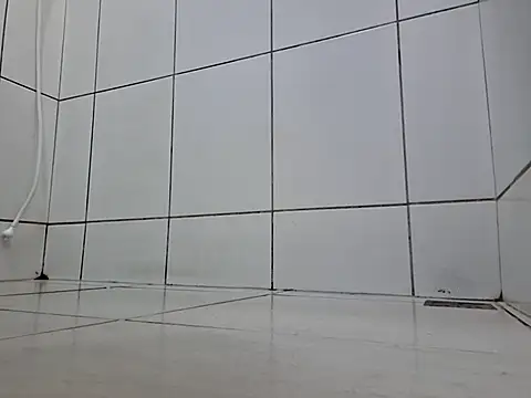 Snapshot of BathToys chatting on September 23, 2025, 1:58 pm BathToys online show from September 23, 2025, 1:58 pm