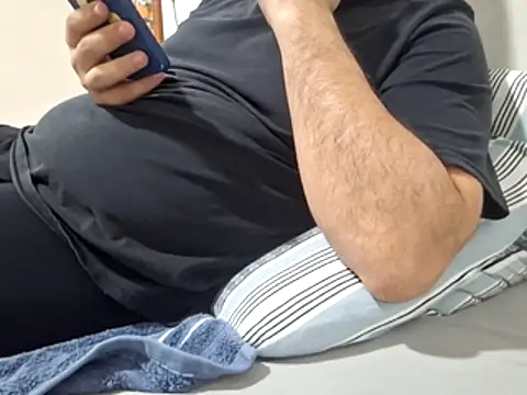 Snapshot of BathToys chatting on January 7, 2026, 2:03 am BathToys online show from January 7, 2026, 2:03 am