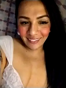 enoria1992 online show from February 27, 2026, 2:39 pm