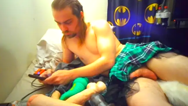 Johnnytailplug online show from November 22, 2025, 5:39 am