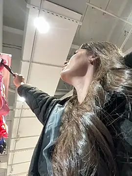 Isabella21  online show from February 14, 2026, 11:45 pm