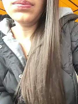 Isabella21  online show from March 9, 2026, 9:41 pm