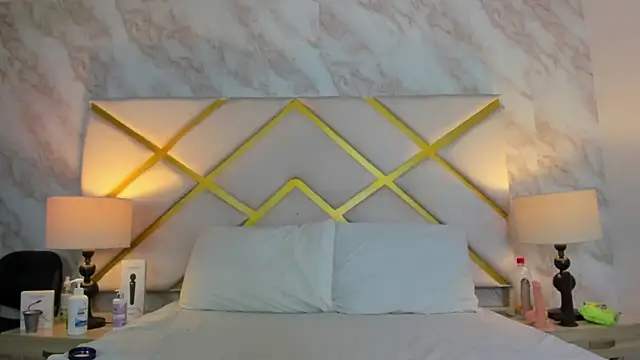 LorenBeiker- online show from January 13, 2026, 11:15 am