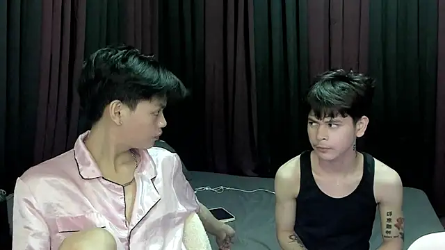 hotfreshdior online show from December 1, 2025, 4:23 pm