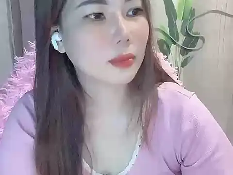 Snapshot of yumylovesex chatting on September 17, 2025, 10:06 am yumylovesex online show from September 17, 2025, 10:06 am