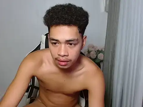 Snapshot of curlyasian_njxx chatting on June 9, 2026, 3:34 pm curlyasian njxx online show from June 9, 2026, 3:34 pm