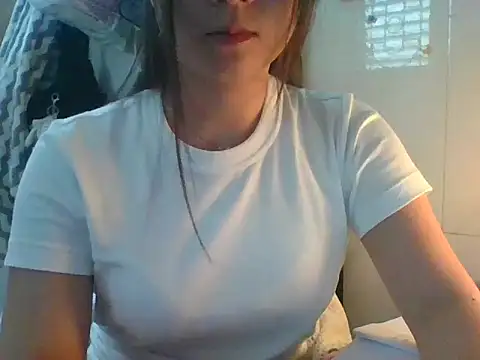 Linzly online show from March 27, 2026, 2:06 am