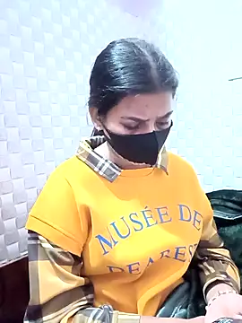 Hot Jaanvi  online show from November 27, 2025, 3:58 pm