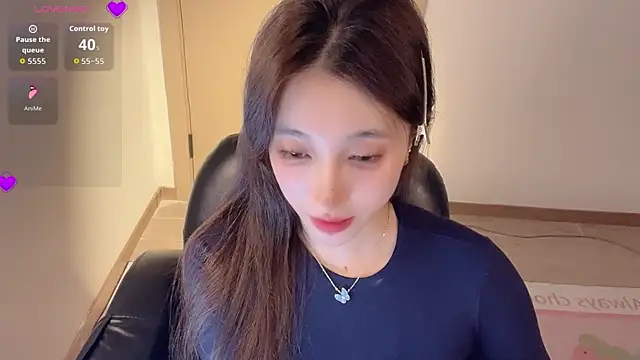 Snapshot of Seraphina-se chatting on June 5, 2026, 7:41 pm Seraphina-se online show from June 5, 2026, 7:41 pm