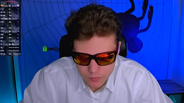 lucas long  online show from October 28, 2025, 9:46 am