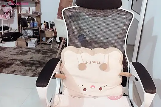    Daisy    online show from November 15, 2025, 7:16 am