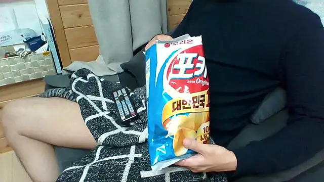  kinggun  online show from March 19, 2026, 12:09 pm