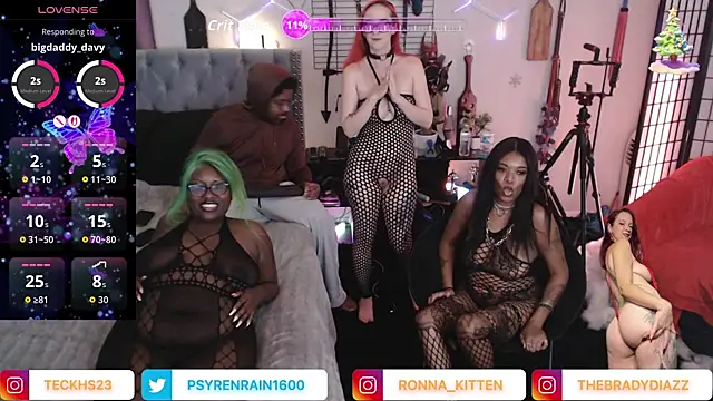 Snapshot of SamXTeck chatting on December 16, 2025, 3:33 am SamXTeck online show from December 16, 2025, 3:33 am