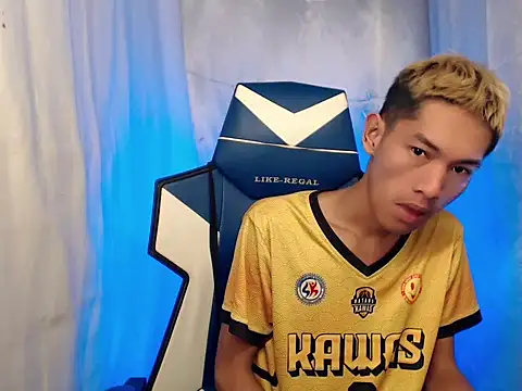 riks tyler online show from December 18, 2025, 7:42 pm