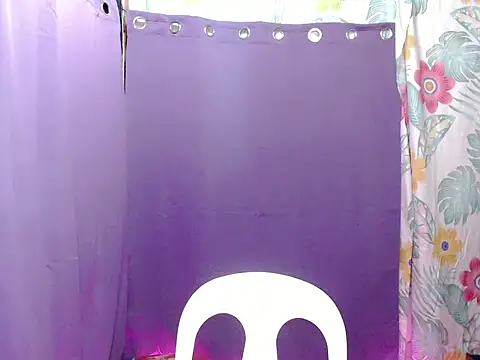 urgirljane online show from April 20, 2026, 4:54 pm