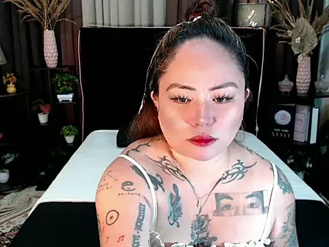 Snapshot of EstellaStarXxx chatting on April 18, 2026, 1:48 pm EstellaStarXxx online show from April 18, 2026, 1:48 pm