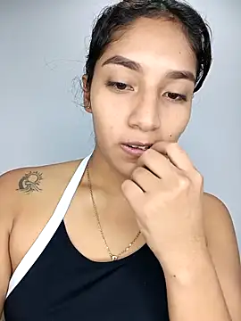 Snapshot of Sharlotte_Watts chatting on October 8, 2025, 7:33 pm Sharlotte Watts online show from October 8, 2025, 7:33 pm