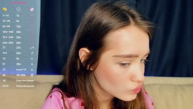 lovelyalivia online show from February 14, 2026, 7:49 am