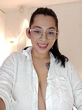 VALENTINA ROUSE  online show from July 30, 2026, 7:02 pm