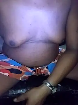 Snapshot of OnlyMoneyIwanT chatting on February 28, 2026, 11:28 pm OnlyMoneyIwanT online show from February 28, 2026, 11:28 pm