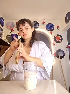 SeleneLuminari8 online show from January 13, 2026, 4:12 pm