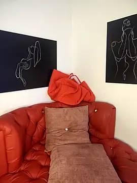 SeleneLuminari8 online show from April 7, 2026, 12:05 pm